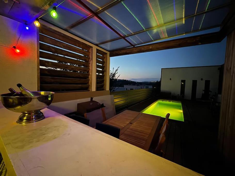Luxury Villa With Pool And View Juvignac Exteriér fotografie